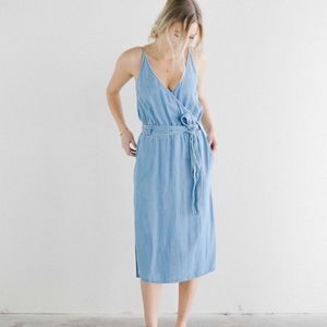 Bella Dahl - Cross Front Midi Dress in Del Sol Wash